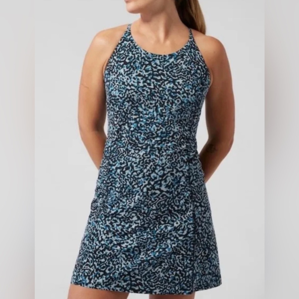 Athleta Infinity Dress Robe Infinity Leopard Blue Black Print Athletic Dress M/P